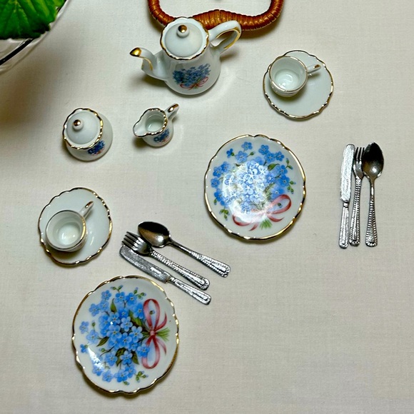 Reutter Porzellan Vintage Miniature Tea Set - Picture 5 of 13
